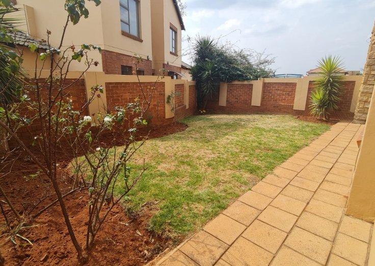 2 Bedroom Property for Sale in Sugar Bush Estate Gauteng