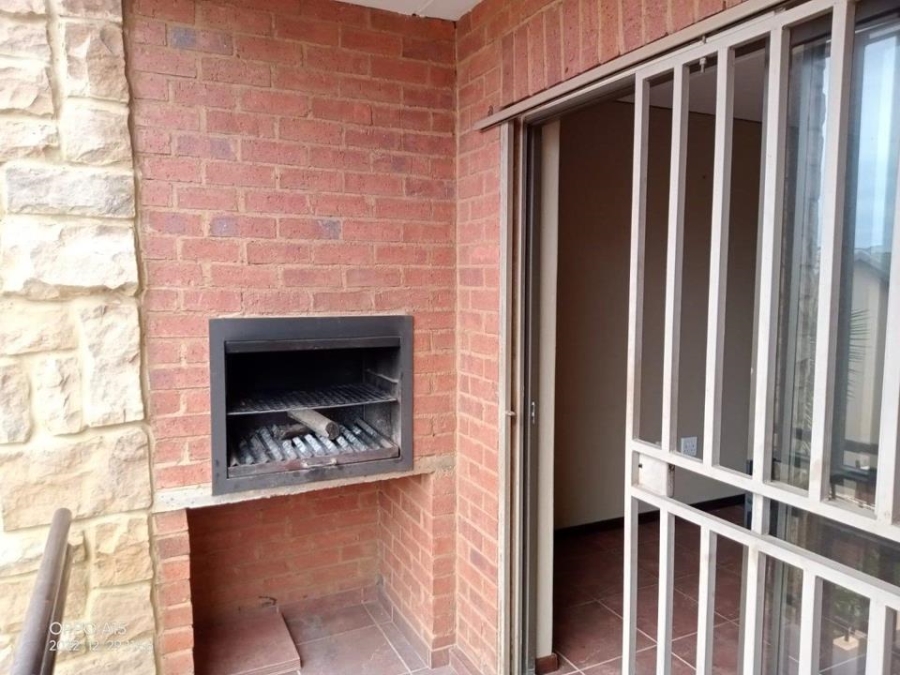 2 Bedroom Property for Sale in Sugar Bush Estate Gauteng