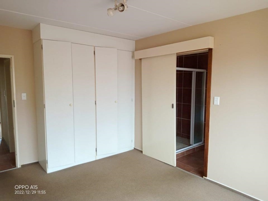 2 Bedroom Property for Sale in Sugar Bush Estate Gauteng