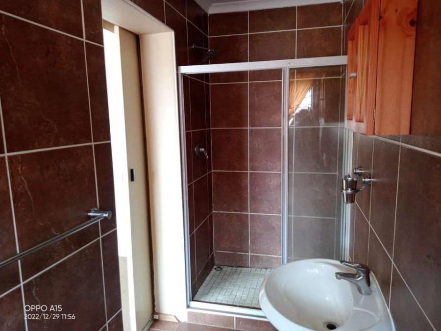 2 Bedroom Property for Sale in Sugar Bush Estate Gauteng