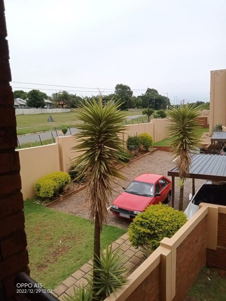 2 Bedroom Property for Sale in Sugar Bush Estate Gauteng