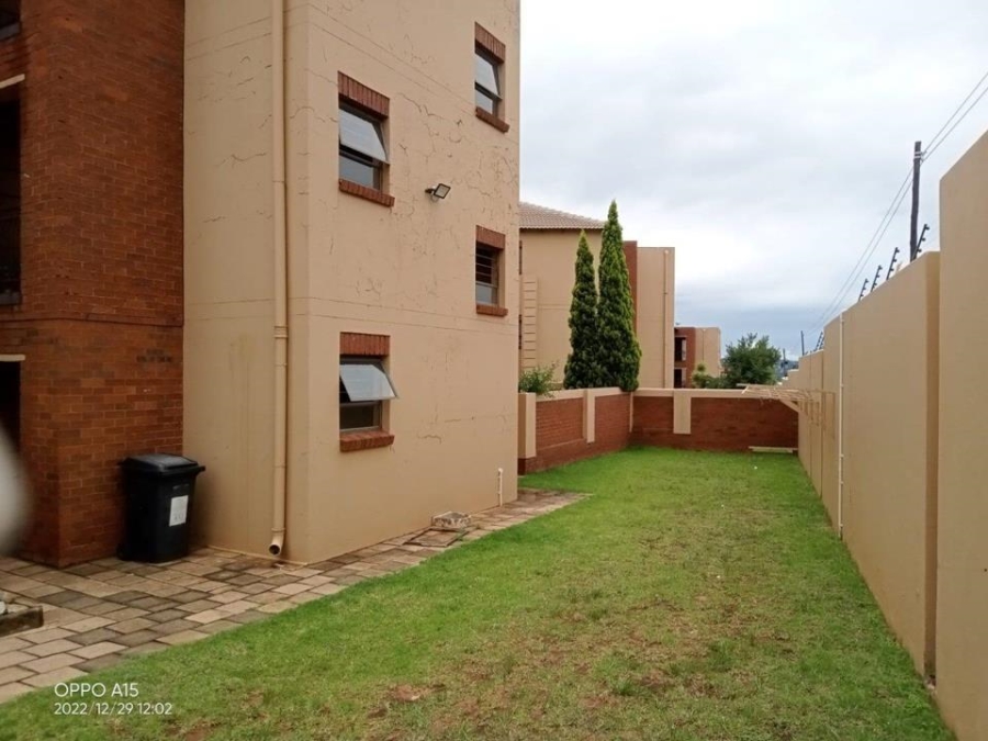 2 Bedroom Property for Sale in Sugar Bush Estate Gauteng