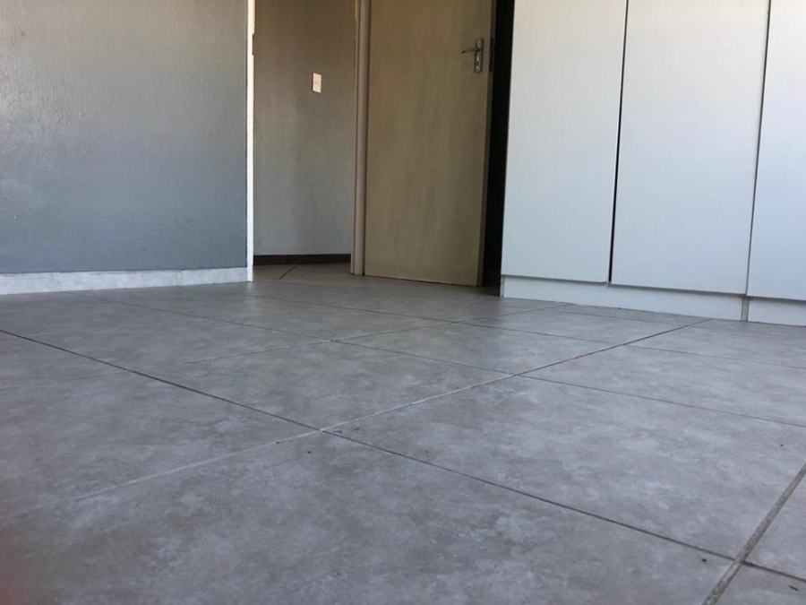 To Let 2 Bedroom Property for Rent in Wilgeheuwel Gauteng