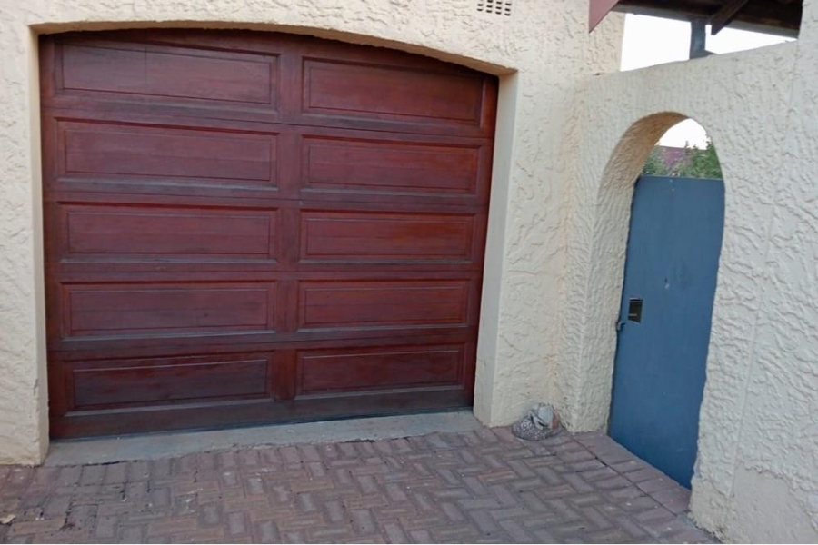 To Let 3 Bedroom Property for Rent in Leondale Gauteng