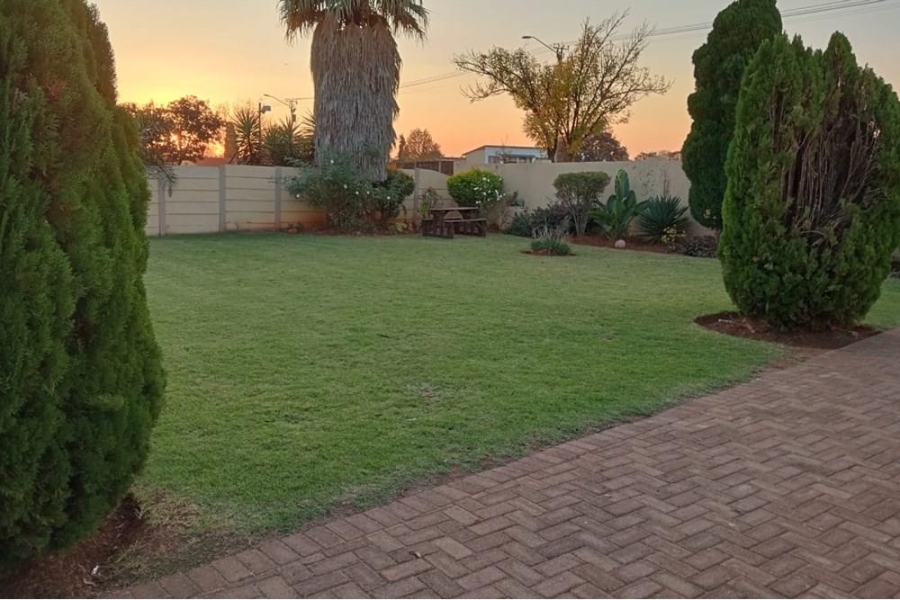 To Let 3 Bedroom Property for Rent in Leondale Gauteng