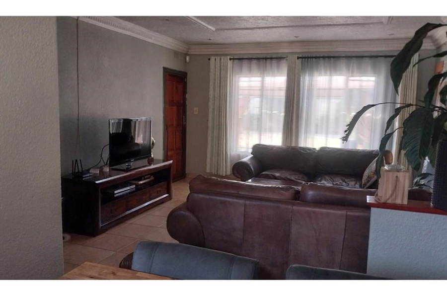 To Let 3 Bedroom Property for Rent in Leondale Gauteng