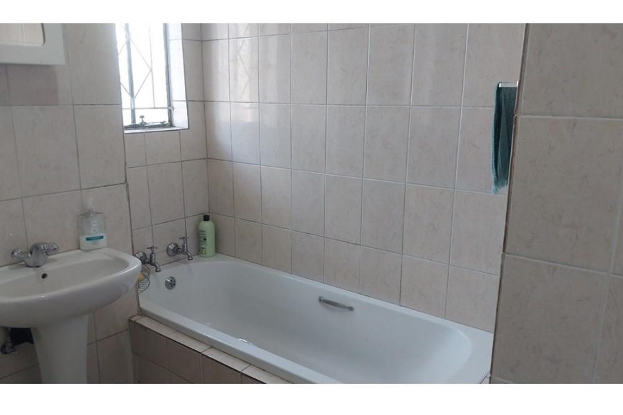 To Let 3 Bedroom Property for Rent in Leondale Gauteng