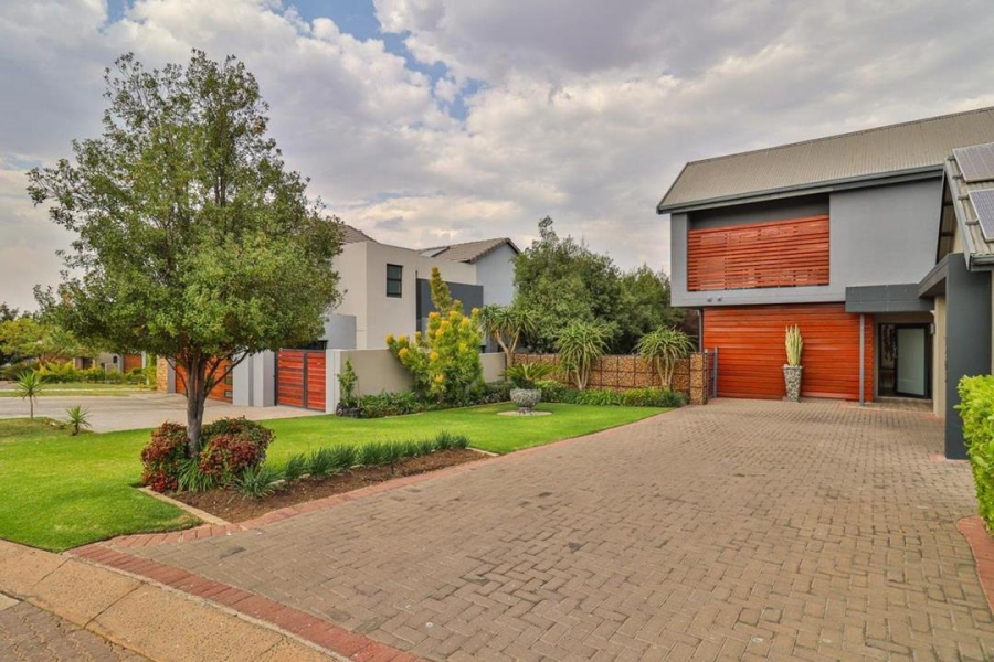 4 Bedroom Property for Sale in Copperleaf Estate Gauteng