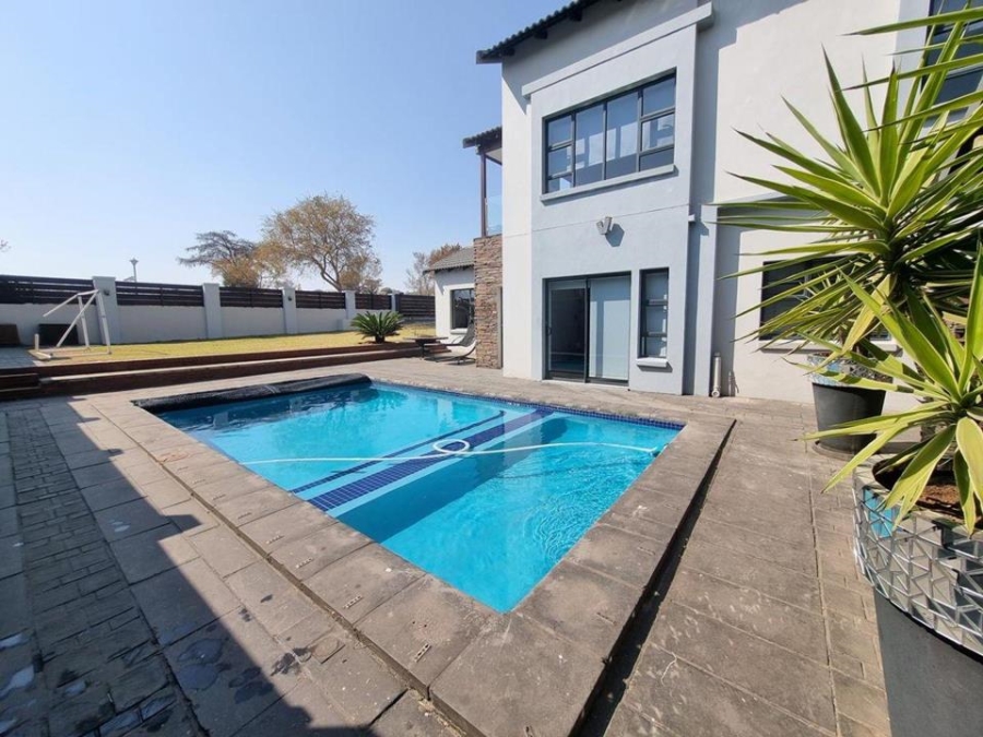 4 Bedroom Property for Sale in Copperleaf Estate Gauteng