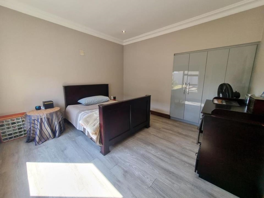 4 Bedroom Property for Sale in Copperleaf Estate Gauteng