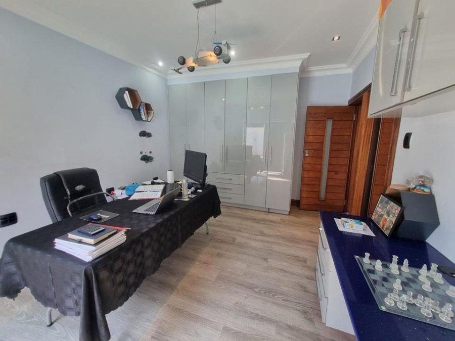 4 Bedroom Property for Sale in Copperleaf Estate Gauteng