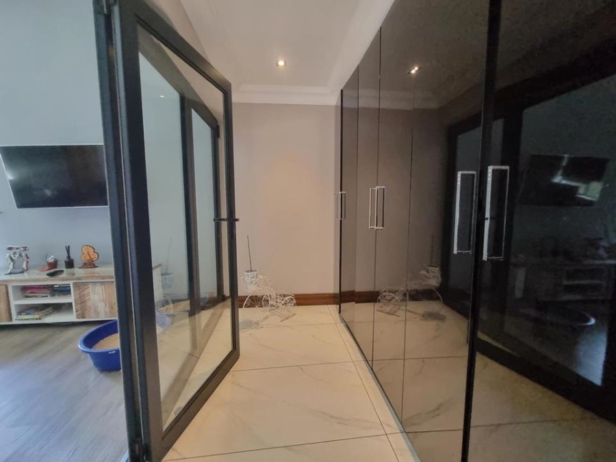 4 Bedroom Property for Sale in Copperleaf Estate Gauteng