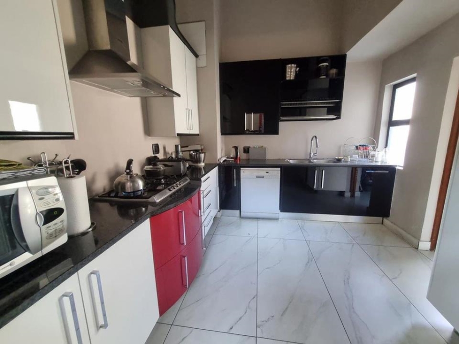 4 Bedroom Property for Sale in Copperleaf Estate Gauteng