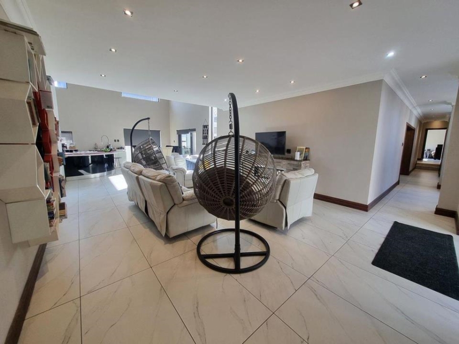 4 Bedroom Property for Sale in Copperleaf Estate Gauteng