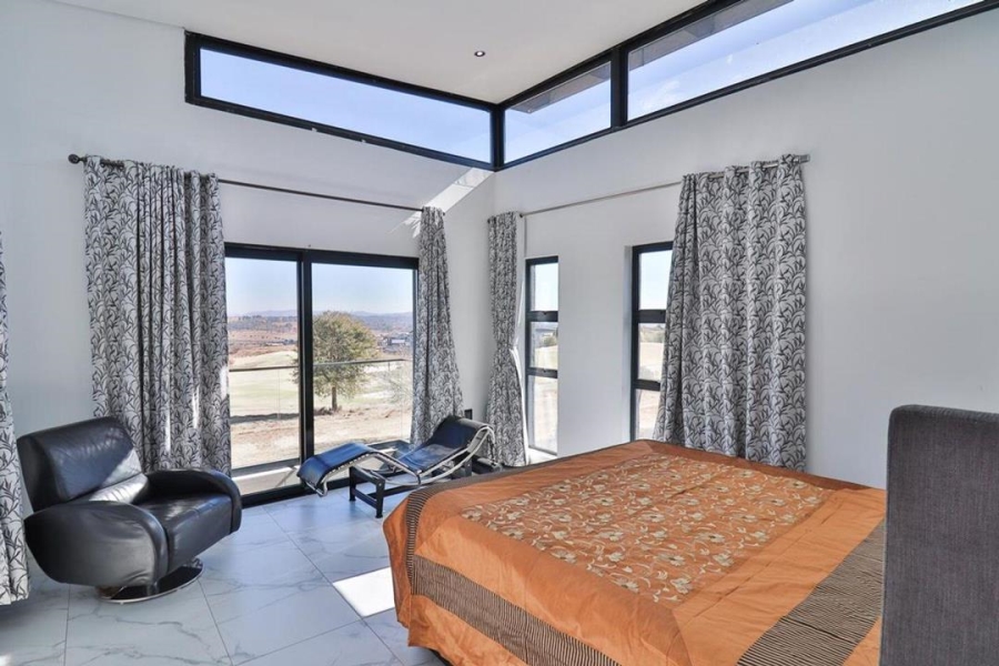 6 Bedroom Property for Sale in Copperleaf Estate Gauteng