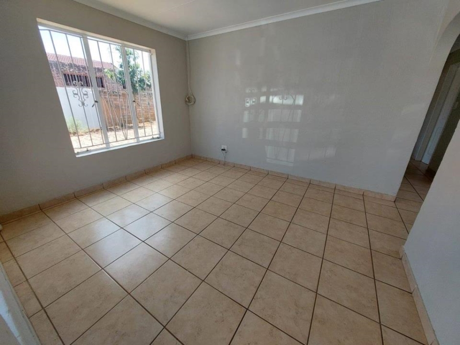 3 Bedroom Property for Sale in Lotus Gardens Gauteng