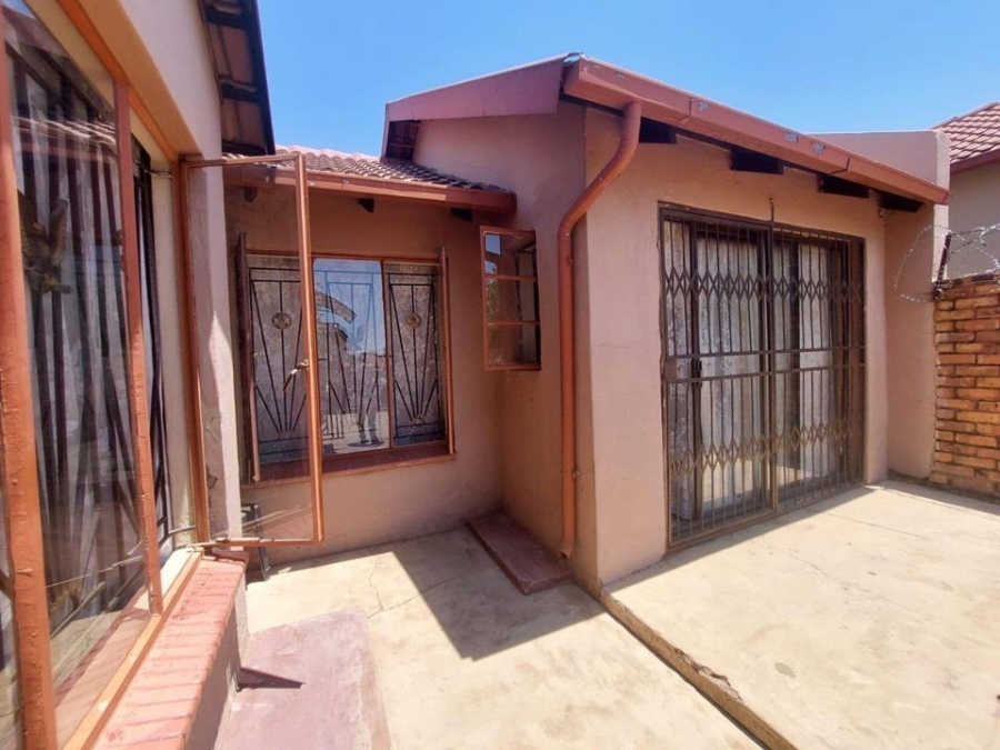 7 Bedroom Property for Sale in Philip Nel Park Gauteng