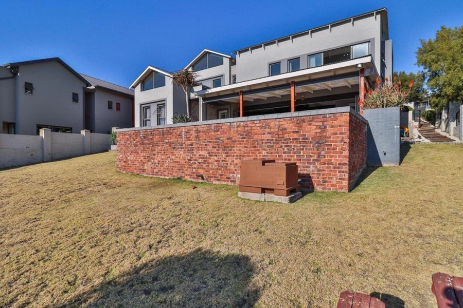 4 Bedroom Property for Sale in Copperleaf Estate Gauteng