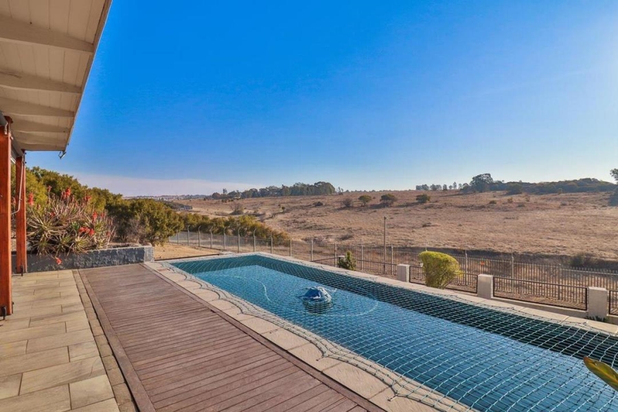 4 Bedroom Property for Sale in Copperleaf Estate Gauteng