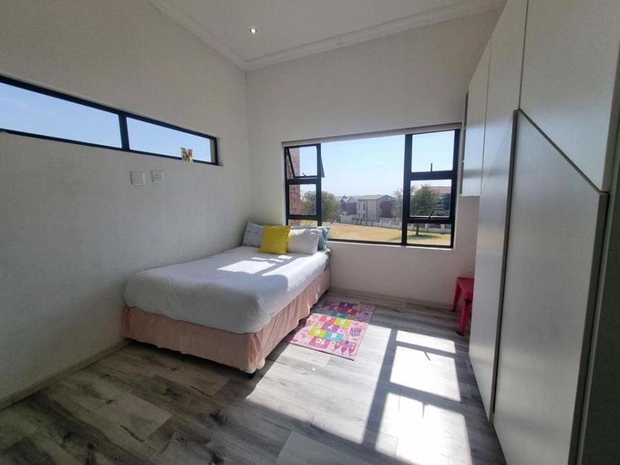 4 Bedroom Property for Sale in Copperleaf Estate Gauteng