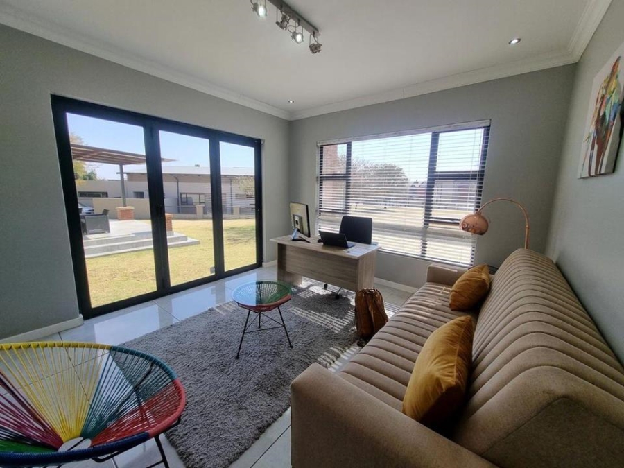 4 Bedroom Property for Sale in Copperleaf Estate Gauteng