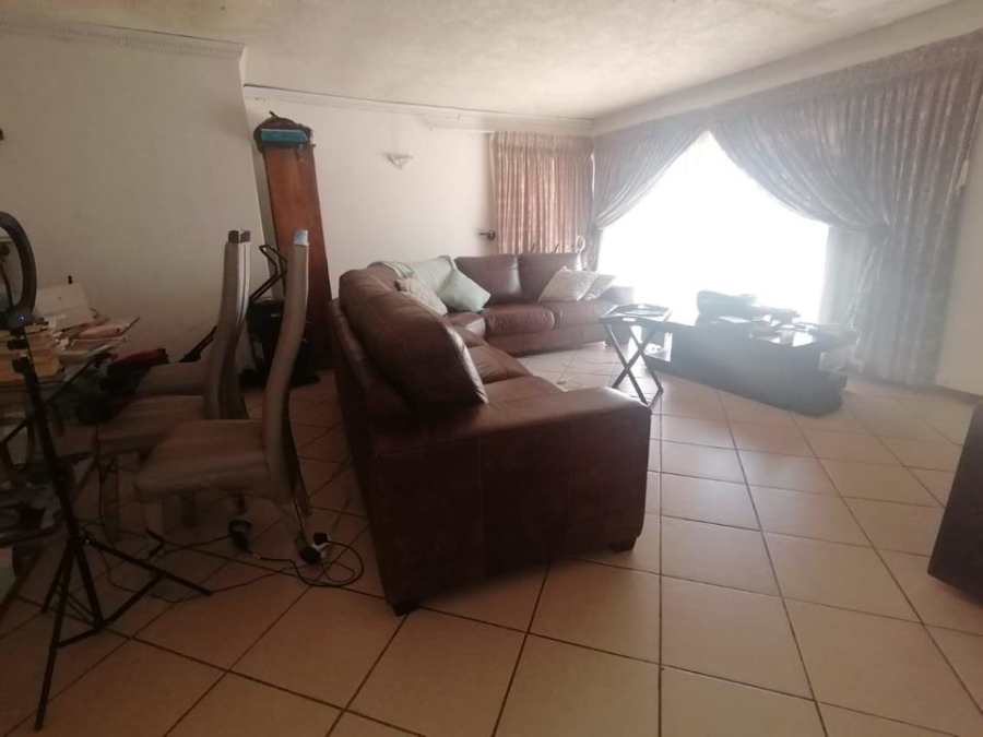 3 Bedroom Property for Sale in Kwaggasrand Gauteng