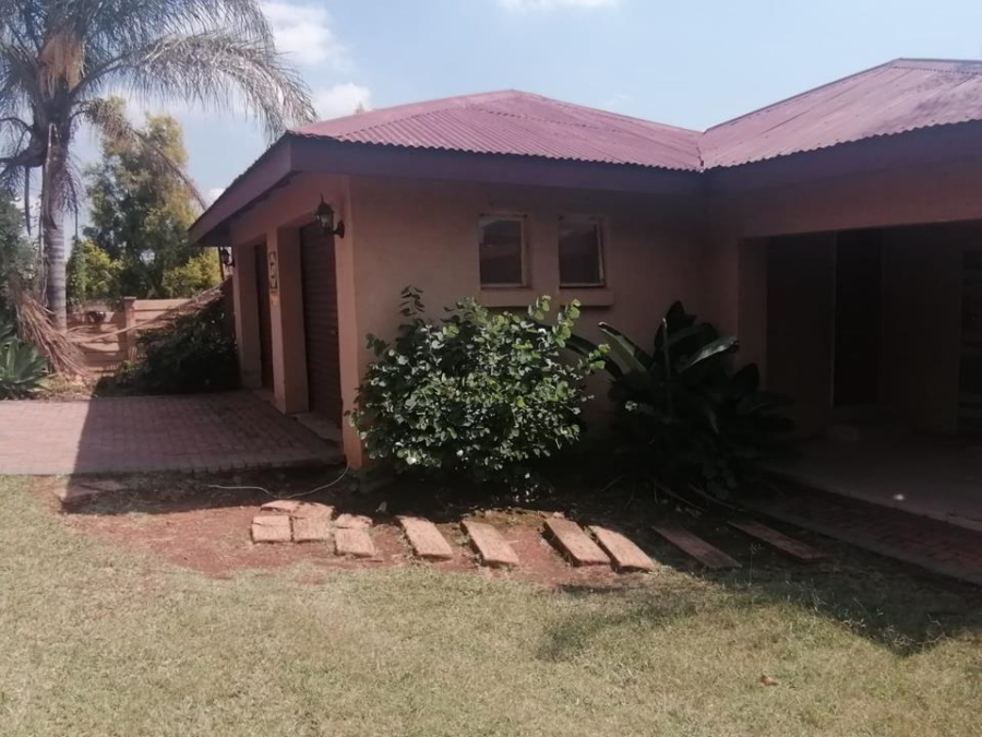 3 Bedroom Property for Sale in Kwaggasrand Gauteng