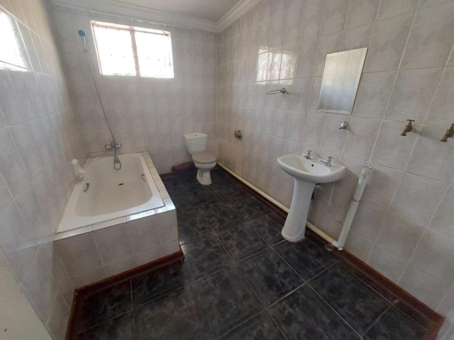 4 Bedroom Property for Sale in West Park Gauteng