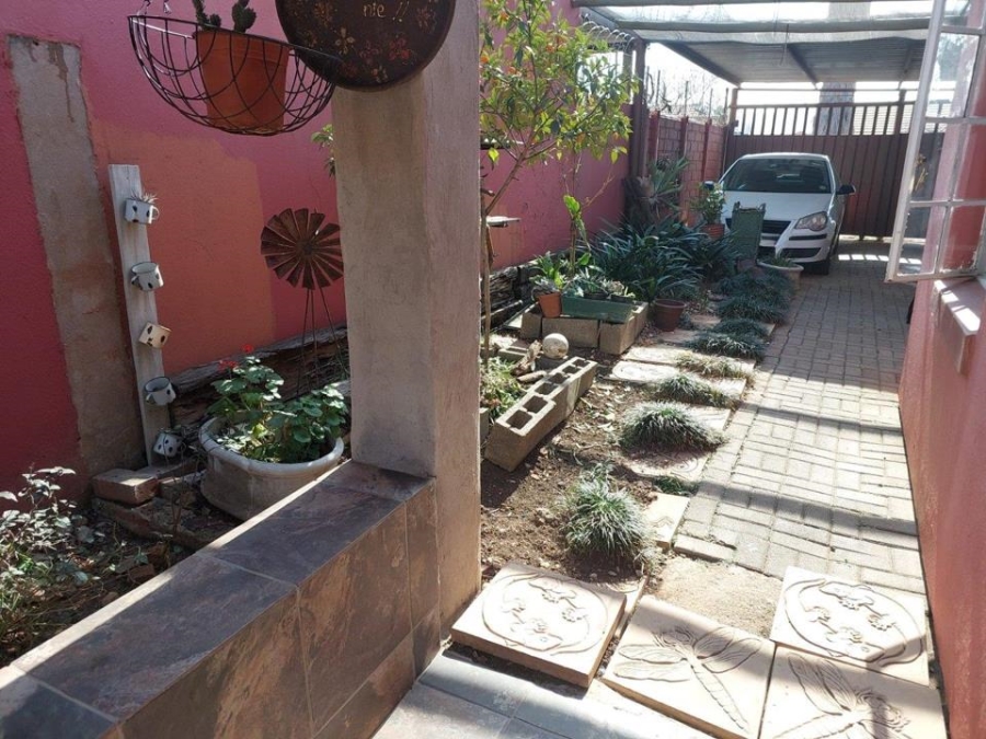 3 Bedroom Property for Sale in Elandspoort Gauteng