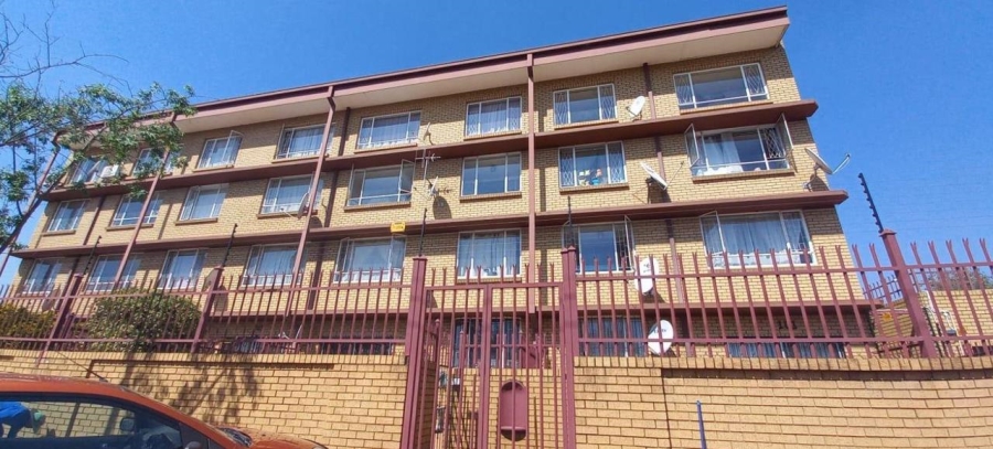 2 Bedroom Property for Sale in Pretoria Gardens Gauteng