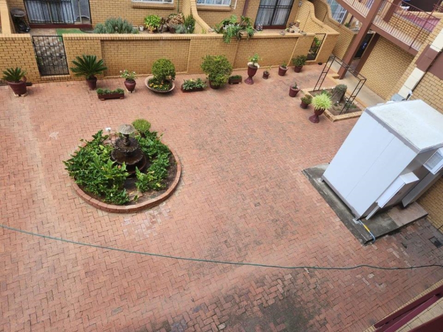 2 Bedroom Property for Sale in Pretoria Gardens Gauteng