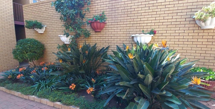 2 Bedroom Property for Sale in Pretoria Gardens Gauteng