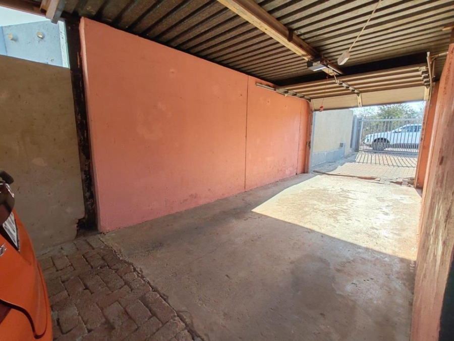 3 Bedroom Property for Sale in Elandspoort Gauteng