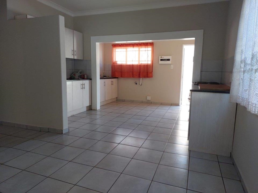 3 Bedroom Property for Sale in Mountain View Gauteng