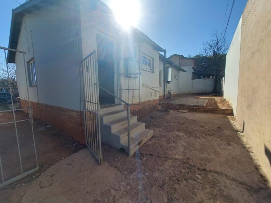 3 Bedroom Property for Sale in Mountain View Gauteng