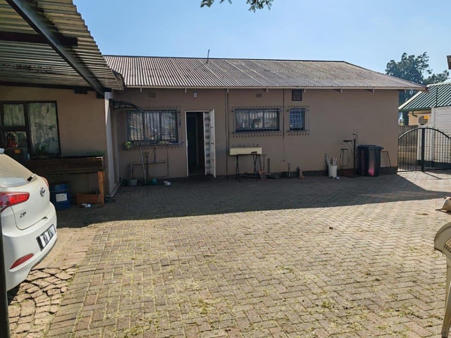 3 Bedroom Property for Sale in Booysens Gauteng