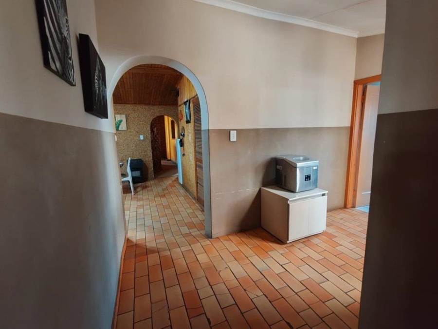 4 Bedroom Property for Sale in Pretoria Gardens Gauteng