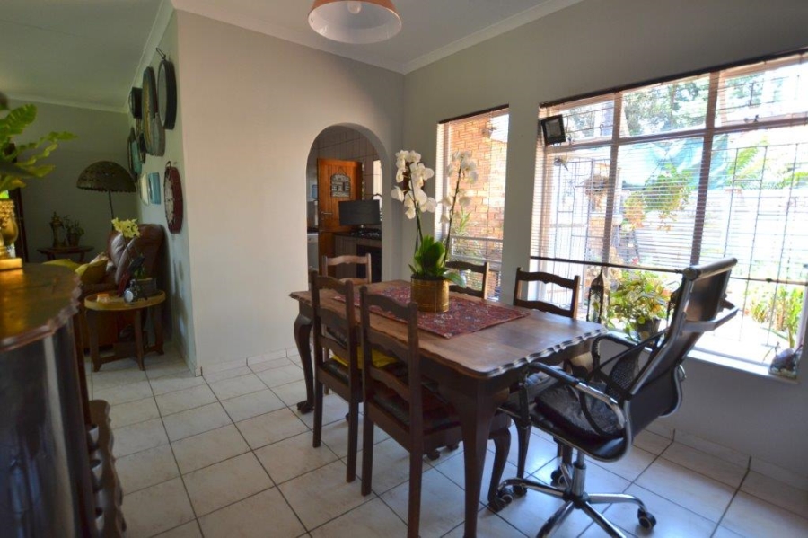 3 Bedroom Property for Sale in Kirkney Gauteng