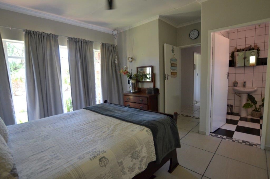 3 Bedroom Property for Sale in Kirkney Gauteng