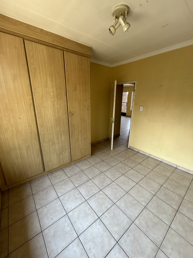 2 Bedroom Property for Sale in Vorna Valley Gauteng