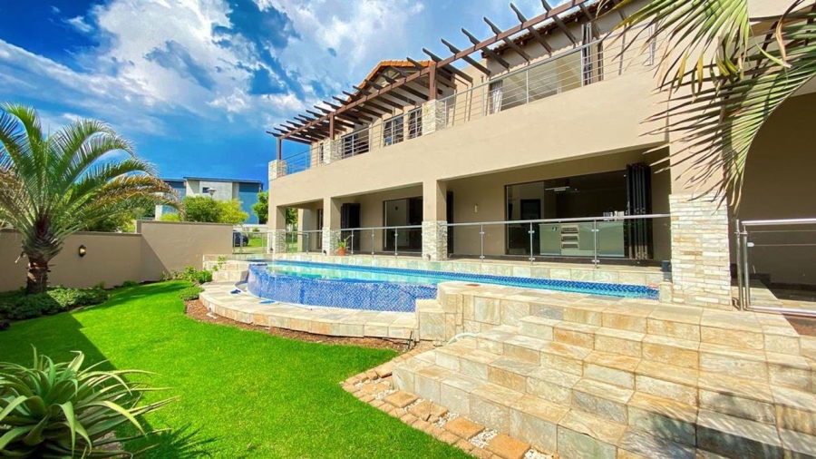 5 Bedroom Property for Sale in Copperleaf Estate Gauteng