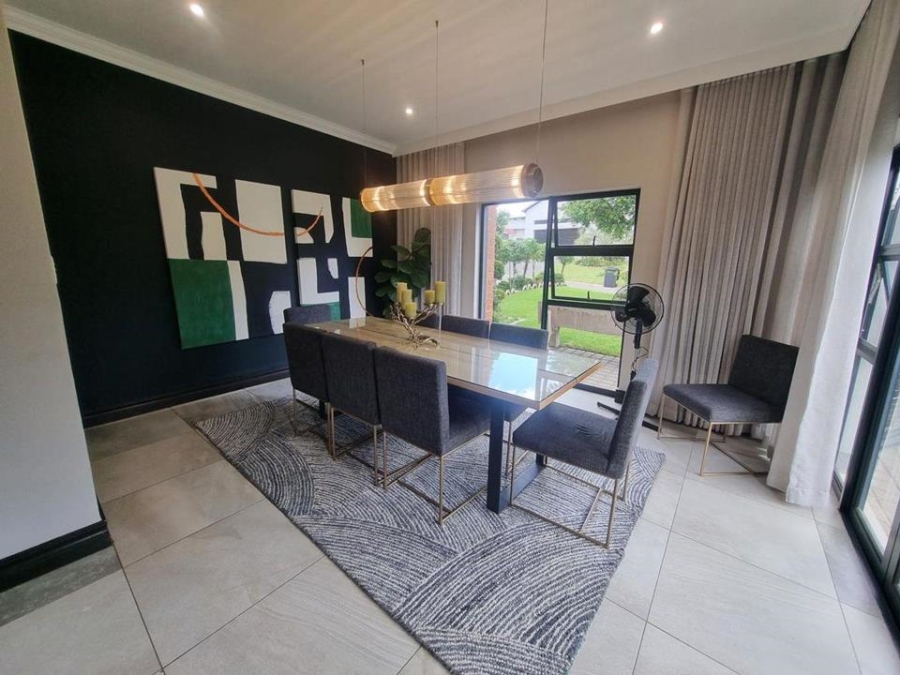 5 Bedroom Property for Sale in Copperleaf Estate Gauteng