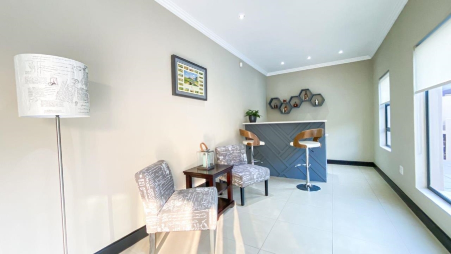 5 Bedroom Property for Sale in Copperleaf Estate Gauteng