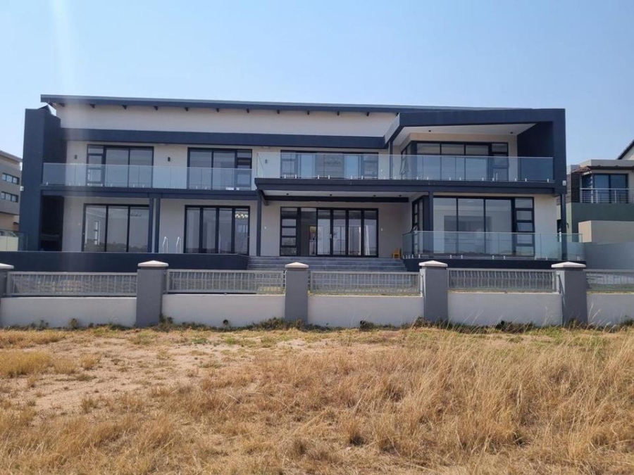 6 Bedroom Property for Sale in Copperleaf Estate Gauteng