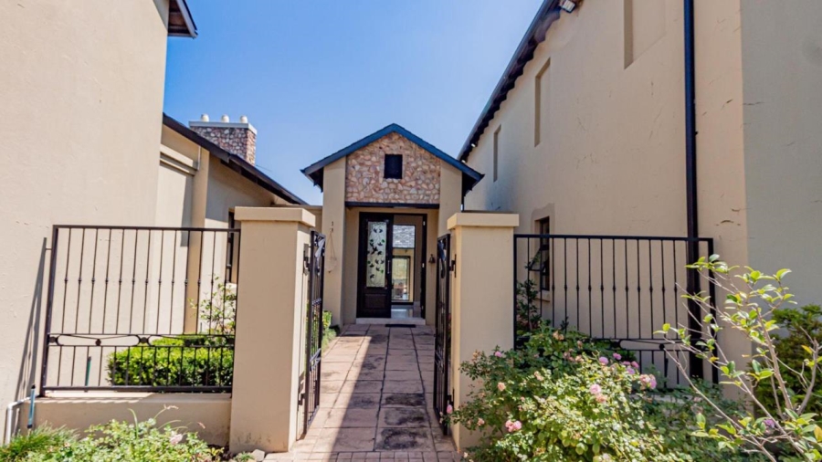 3 Bedroom Property for Sale in Copperleaf Estate Gauteng