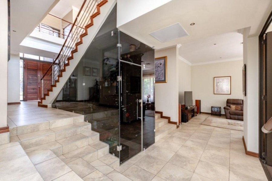 5 Bedroom Property for Sale in Copperleaf Estate Gauteng