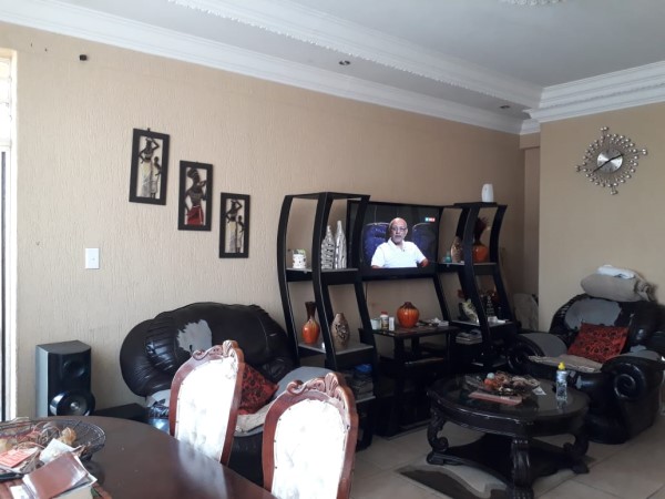 2 Bedroom Property for Sale in Troyeville Gauteng