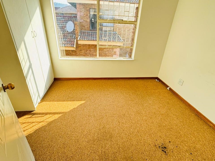 3 Bedroom Property for Sale in Ruimsig Gauteng