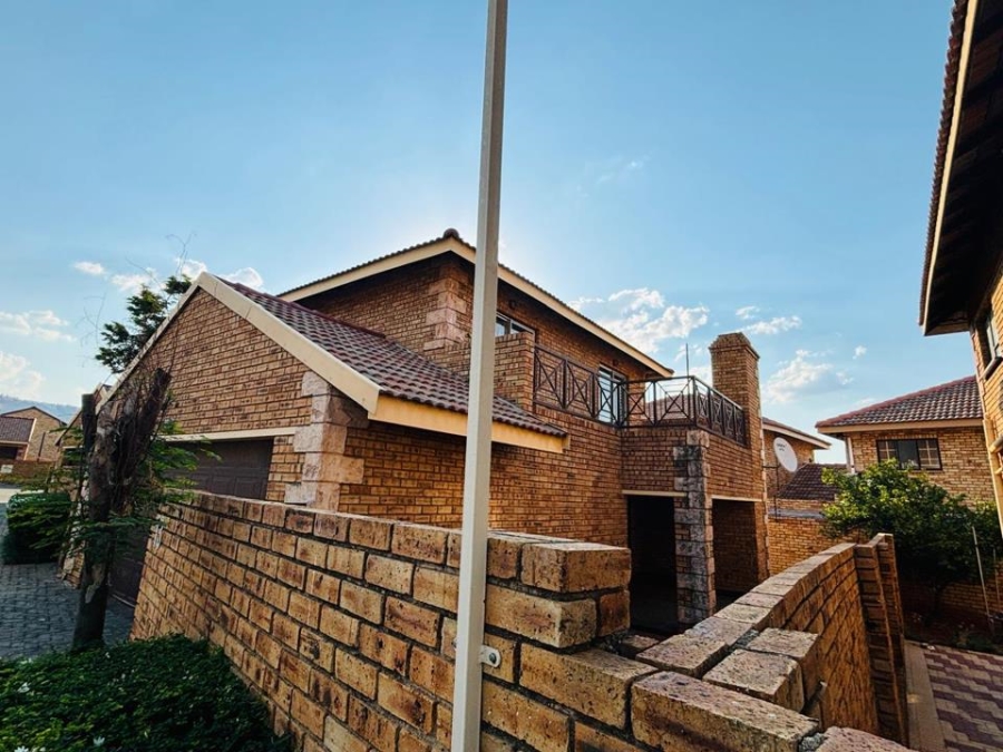 3 Bedroom Property for Sale in Ruimsig Gauteng