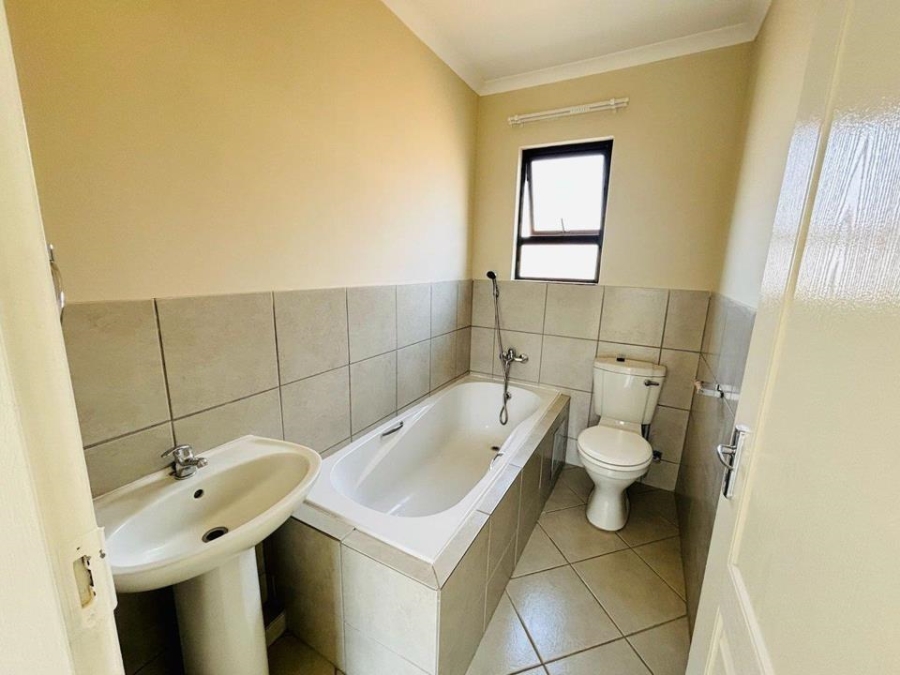 3 Bedroom Property for Sale in Kya Sands Gauteng